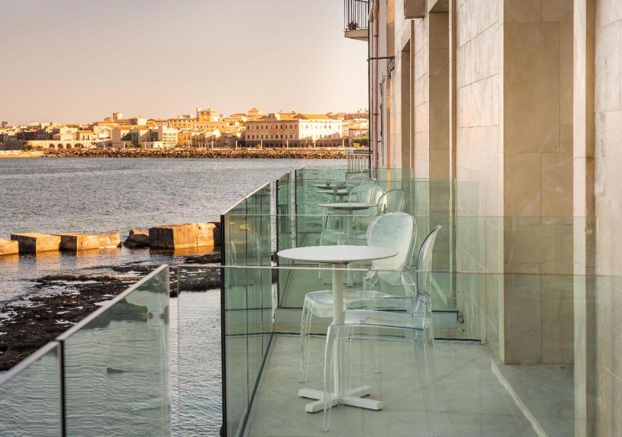 Re Dionisio Luxury Suites Сиракузы Экстерьер фото