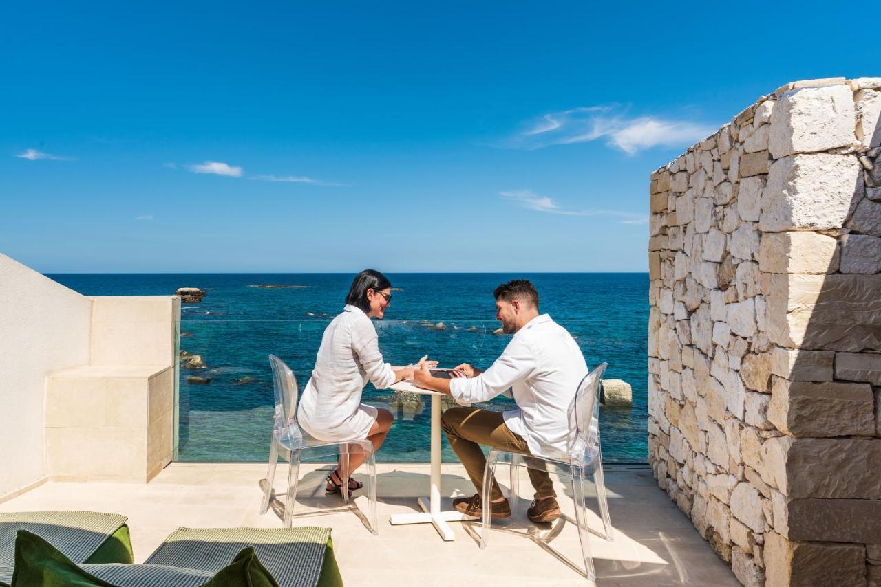 Re Dionisio Luxury Suites Сиракузы Экстерьер фото