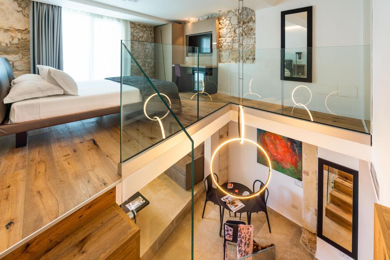 Re Dionisio Luxury Suites Сиракузы Экстерьер фото