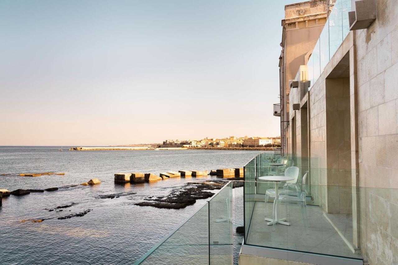 Re Dionisio Luxury Suites Сиракузы Экстерьер фото