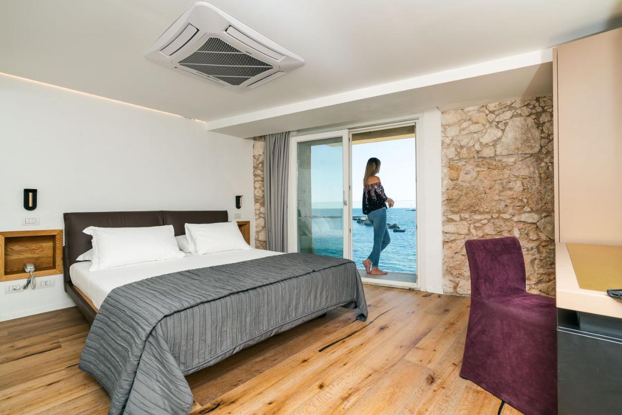 Re Dionisio Luxury Suites Сиракузы Экстерьер фото