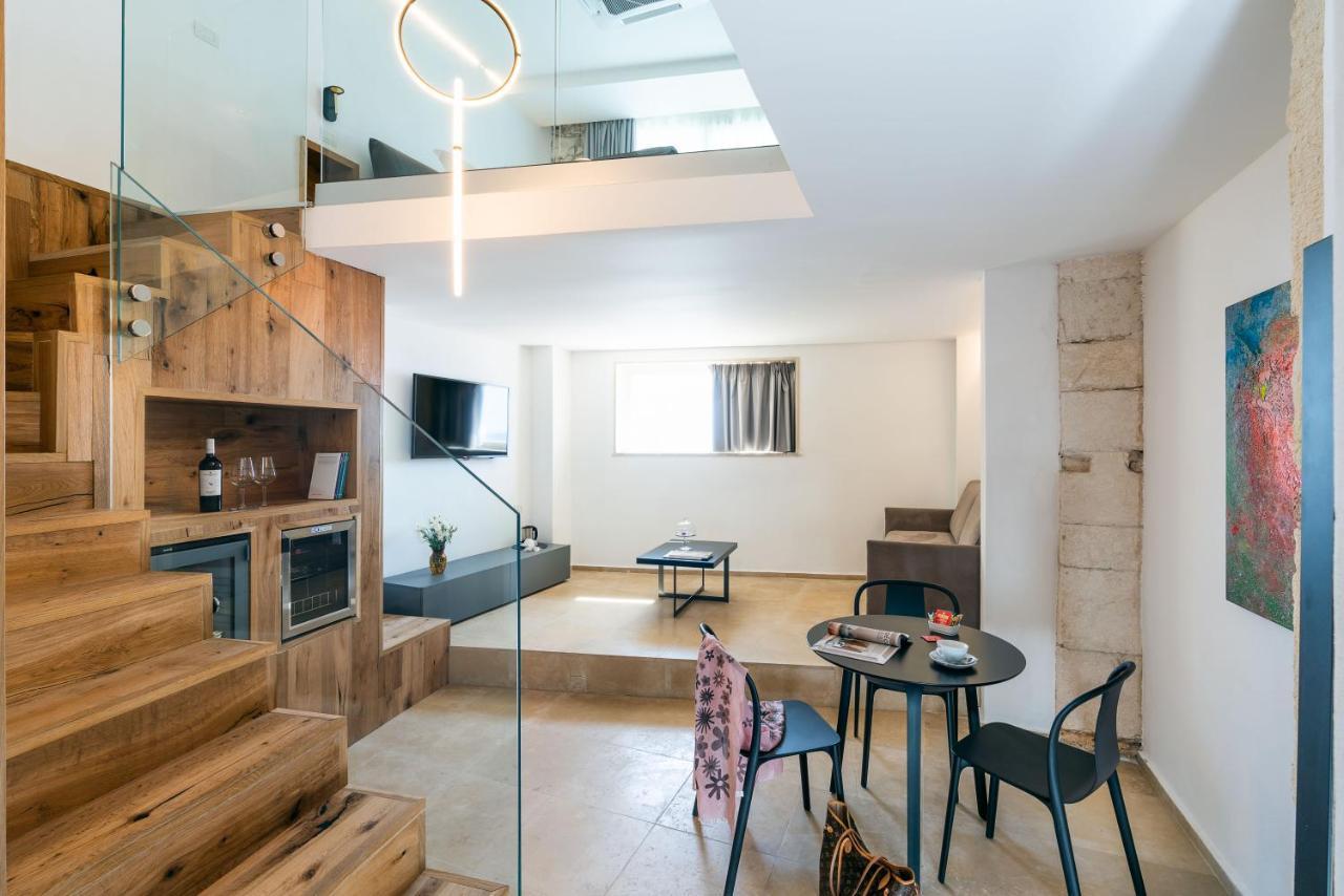 Re Dionisio Luxury Suites Сиракузы Экстерьер фото