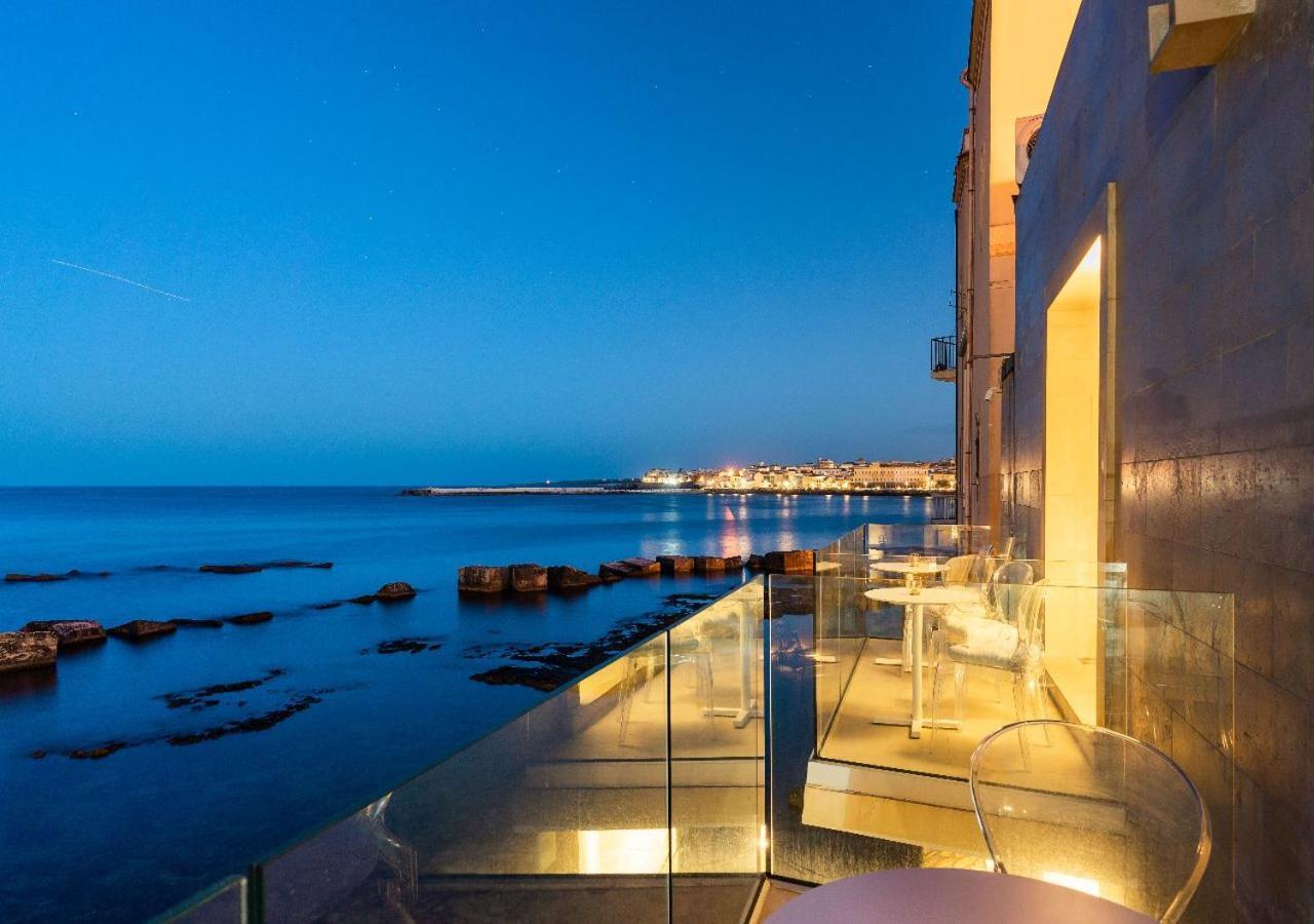 Re Dionisio Luxury Suites Сиракузы Экстерьер фото